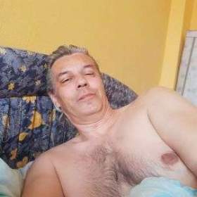 Foto inzerátu Přátelství s něžností nebo vztah