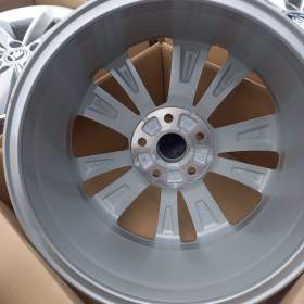 Foto inzerátu Škoda Octavia IV(RS)- 17 NOVÉ orig.ALU disky 7x17,5x112