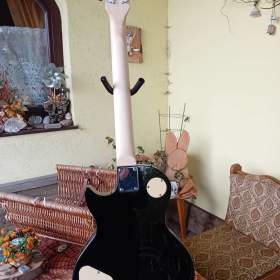 Foto inzerátu Elektrická kytara