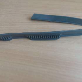 Foto inzerátu Suzuki Samurai, Jimny - ochranná boční lišta