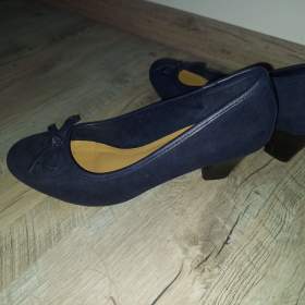 Fotka k inzerátu Lodičky na stužkou, ples vel.37 / 18921040