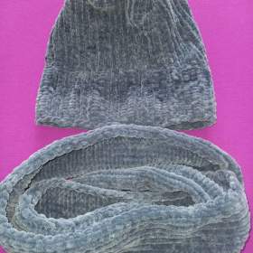 Fotka k inzerátu Čepice šála  / 19182864