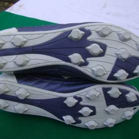 Foto inzerátu Nové kopačky Tempish Calibra vel.44 na trávu plastové špunty