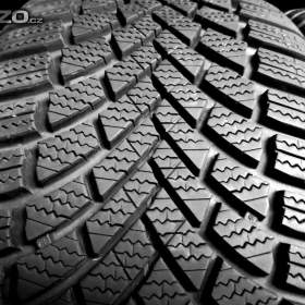 Fotka k inzerátu Sada nebo 2ks zimních pneu 235/45 R18:  / 19469321