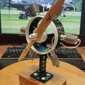 Fotka k inzerátu DIY stolní větrák -  styl Vought F4U Corsair -  Cam Harris / 18430823