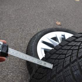 Foto inzerátu Zimní NOVÝ komplet Škoda Octavia IV+205/55R17 GoodYear