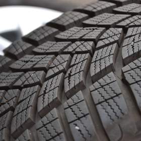 Foto inzerátu Zimní NOVÝ komplet Škoda Octavia IV+205/55R17 GoodYear