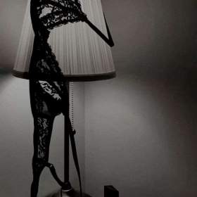 � VOLNÉ MISTO PRO FAJN SLEČNU � / 19635610