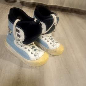 Foto inzerátu Snowboard NITRO Lectra vel.142 + vázání+boty vel.37/38 