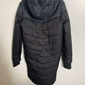 Foto inzerátu Chlapecká zimní bunda