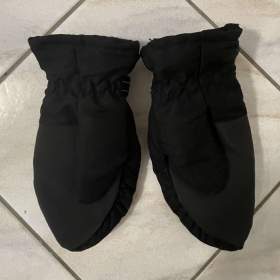 Foto inzerátu Rukavice Willard “M”.