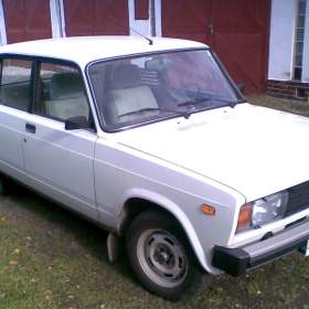 Fotka k inzerátu Prodám osobní automobil Lada 2105 / 19618589