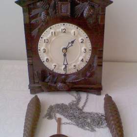 Foto inzerátu Prodám nástěnné hodiny, kukačky