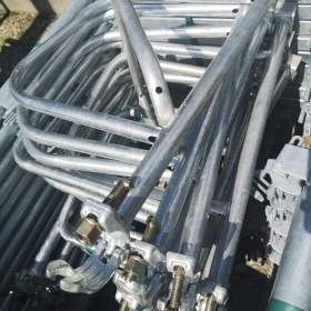 Foto inzerátu Nové lešení na fasádu – ocelové, stabilní, BAUMANN nebo LAYHER 4,3X27,63