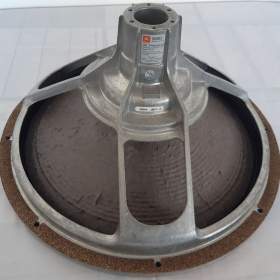 Fotka k inzerátu Prodám 18“ neodymový reproduktor -  JBL 268G  / 17890225