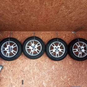 Fotka k inzerátu Zimní pneu  / 19635600