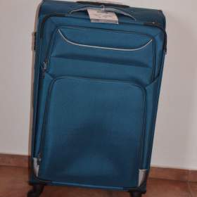 Fotka k inzerátu Prodám nový větší cestovní kufr v tyrkysové barvě / 19198953