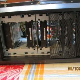 Foto inzerátu PC součástky zdarma