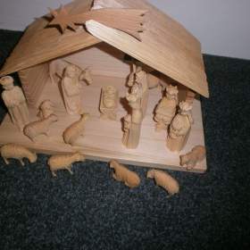 Foto inzerátu Dřevěný betlém 14A2