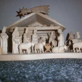 Foto inzerátu Dřevěný betlém 14A4