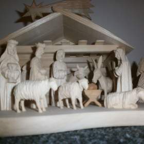 Foto inzerátu Dřevěný betlém 14A4