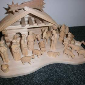 Foto inzerátu Dřevěný betlém 14A4