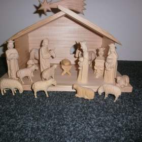 Foto inzerátu Dřevěný betlém 14A3