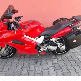 Foto inzerátu Honda VFR 800 VTEC 2004