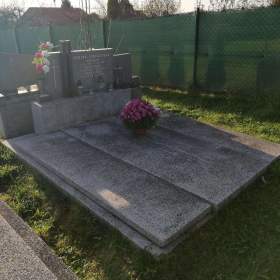 Fotka k inzerátu Dvojhrobové místo  / 19249933