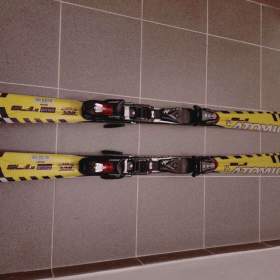 Prodám dětské lyže Atomic 140cm / 19647874