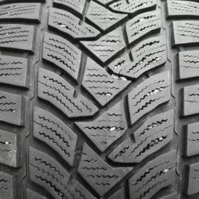 Fotka k inzerátu Po 2ks zimních pneu 215/60 R16:  / 11918289