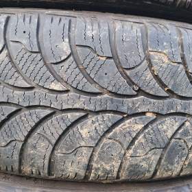 Foto inzerátu Zimní pneu 205/55 R16, 7mm na disku 5x100 (#183)