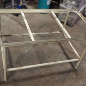 Fotka k inzerátu Dílenský stůl  / 14561113