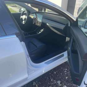 Foto inzerátu Tesla Model 3 SR+ TOP stav + nové pneu