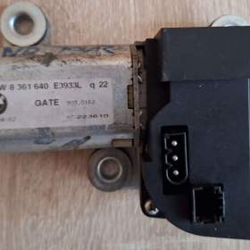 BMW E39 touring motorek zadního stěrače  / 19649012