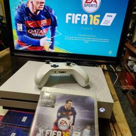 Foto inzerátu Xbox One S, 500Gb