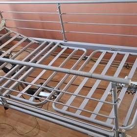 Fotka k inzerátu Prodám funkční polohovací postel  / 19309785