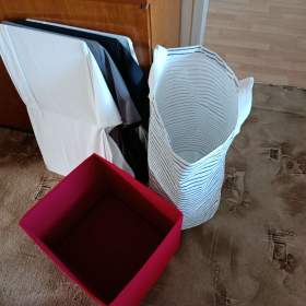 Fotka k inzerátu Boxy na cokoliv, postýlka pro panenky, korálková souprava / 19312888