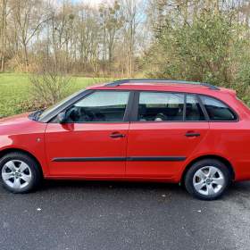 Foto inzerátu škoda fabia 1.4 16V kombi 113tkm,2011,serviska krásná