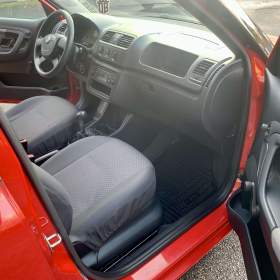 Foto inzerátu škoda fabia 1.4 16V kombi 113tkm,2011,serviska krásná