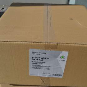 Foto inzerátu Škoda Octavia III– NOVÉ 17 orig.alu disky 6Jx17 ET48,