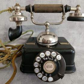 Fotka k inzerátu Velmi starý těžký dánský kovový telefon KTAS D08 / 19649204