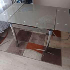 Foto inzerátu rozkladaci skleneny kuchynsky stul