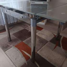 Foto inzerátu rozkladaci skleneny kuchynsky stul