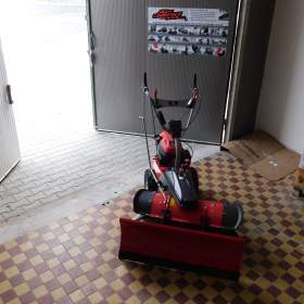 Foto inzerátu Jansen MKB-500E Motorová metla+ text