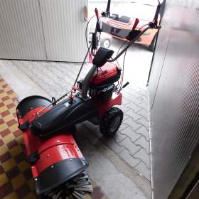 Foto inzerátu Jansen MKB-500E Motorová metla+ text