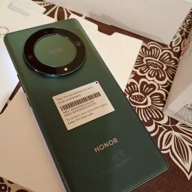 Fotka k inzerátu HONOR Magic5 Lite 5G 8+5GB/256GB -  Nový -  záruka. / 18854561