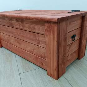 Foto inzerátu Dřevěná truhla