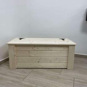 Foto inzerátu Dřevěná truhla