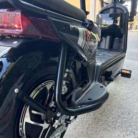 Foto inzerátu 🎄🎁 NOVÝ elektro skútr 350W – ideální vánoční dárek, plná výbava ✨🛵...